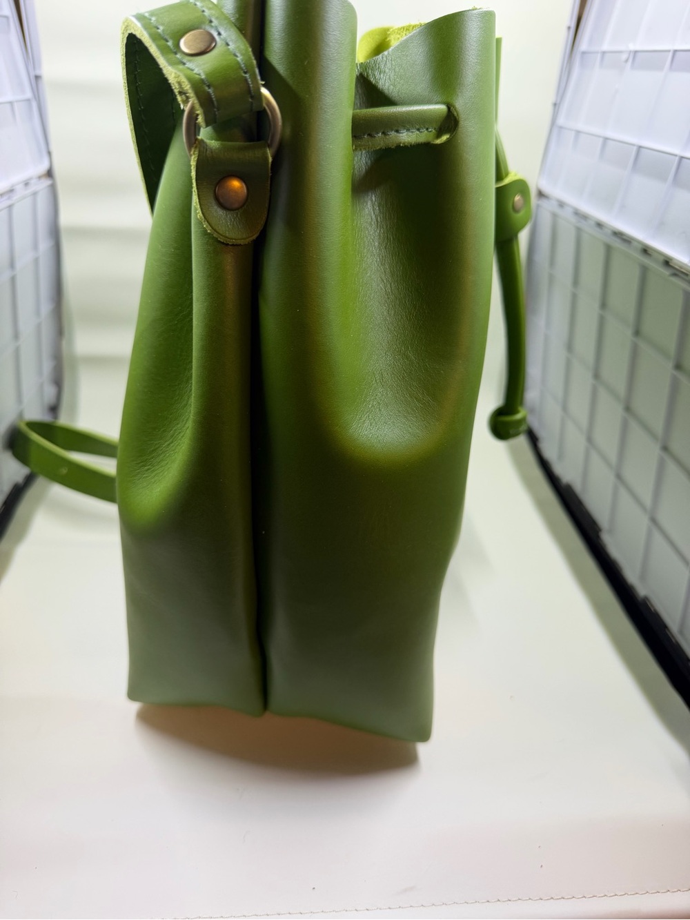 Portland Leather Large Green Apple Bucket Bag - Picture 6 of 7